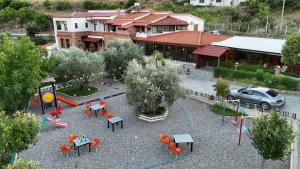 Salillari Guest house & Restaurant