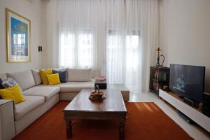Alex Icon Residence