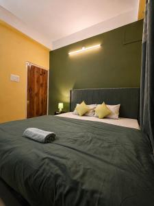 3BHK Cozy Apni Mehfeel Stays