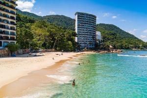 Playas Gemelas Framboyan 803A | 1BR, PV | Oceanview, Beachfront, Pool
