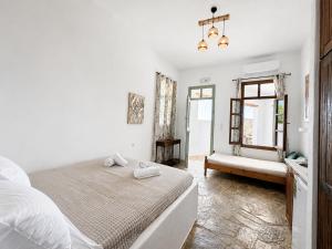 Uranos studios Amorgos