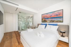 Vilamoura 4-Bedroom Penthouse with Jacuzzi