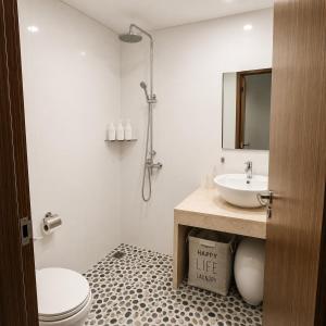 Cozy Central Apartment - Great Location, Free Netflix & Solo Stay