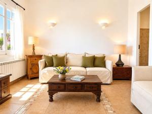 Yakinthos Suites