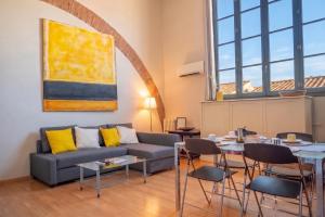 Nazionale Apartment by Simone, Daniele e Paolo in Florence