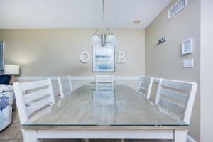 Phoenix VII 7206 condo