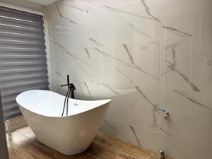 Modern Studio with Swimming Pool in Njiro, Arusha
