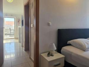 Apartment Babas near Babe beach