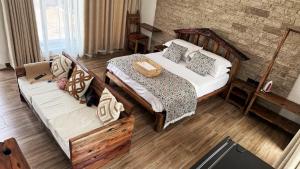 Modern Studio with Swimming Pool in Njiro, Arusha