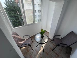Night City Central Apartment, 3 Camere, 3 Balcoane, Untold