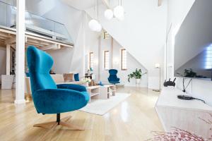 Luxury 143m2 2-Bedroom Penthouse Loft with AC & Elevator - Brīvības Street, Central Riga