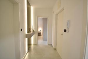 Golden Pearl - Exclusive Seaview Apartment with Jacuzzi & Spacious Teracce, Znjan