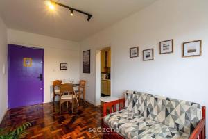 Apto. bem localizado em Porto Alegre FFO1004