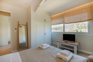Vouliagmeni Suite 2 by Anothr