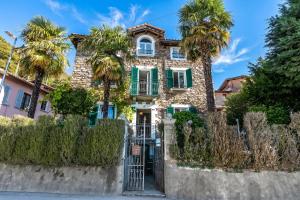 Casa Naima: Family House | Terrace & Peaceful Location - Happy Rentals