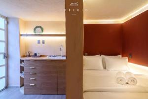 Tiny Apartment in Trendy CDMX