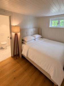 Hornbæk - 5 BR - Beach 650m - Forest 200m - Private Spa & Garden