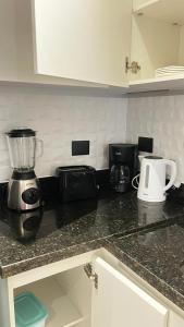 2 Dormitorios a metros del Shopping del Sol Piscina, Coworking y Piso Alto