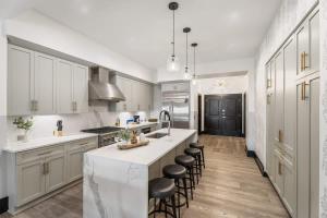 Suite Downtown Penthouse w Private Terrace Hotel