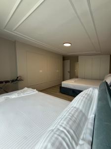 HYSA Apartments