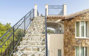 Awesome Home In Abbiadori