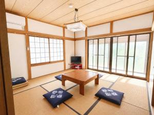 森に包まれる一棟貸し広々屋根付きウッドデッキでBBQを楽しむ那須の休日Cottage Nest