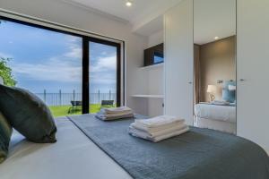 Mango Ocean Perfect View