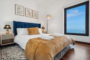 Casa Afonso Bay Views & Outdoor Living