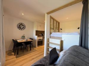 Studio lumineux avec vue dégagée - 4 pers. - FR-1-351-280