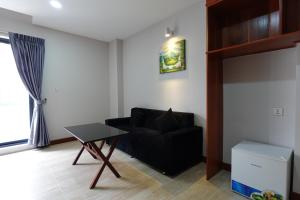 Apartment 2004