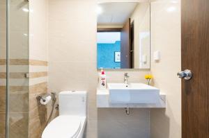 Saigon Royal Apartments for monthly stay 5 star building in center