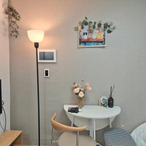 #3805 오픈할인,kangnam, sinnonhyeon 2min,명동,이태원,잠실,OTT,Queen Bed