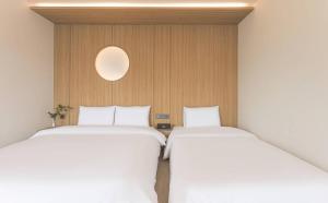 ALMOND Hotel