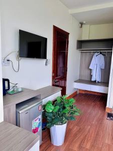 Khách sạn Sinh Hiền