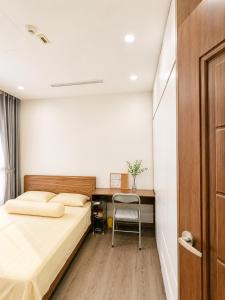 Cozy Central Apartment - Great Location, Free Netflix & Solo Stay