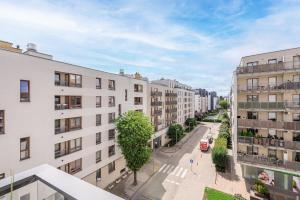 Lumina I Apart 2BR with Balcony & Parking I Coffee Maker