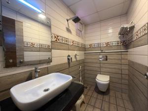 Hotel Sai Krish Grand Pallavaram