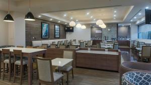 Holiday Inn Express Mexico- Toreo by IHG