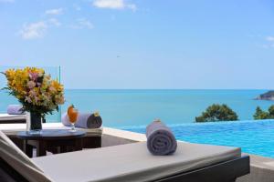 Villa Sukham Luxury Hillside Ocean Views