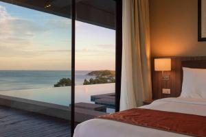 Villa Sukham Luxury Hillside Ocean Views