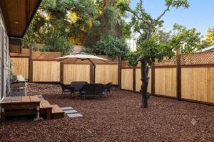 Comfy Home with Game Room & Back Yard - Kid Friendly