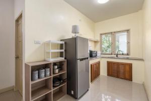 Villa Sunray - 2BR Beach Access Cozy House