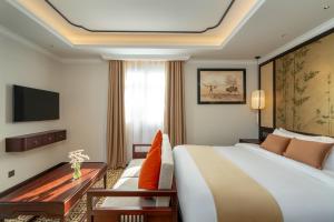 Royal Riverside Hoi An Hotel-Newly Renovated & Reopened