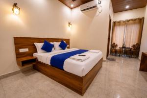 Hotel Ganga MBS Rishikesh # Best location # Family Hotel