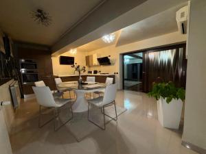 Central Luxury View Apartament