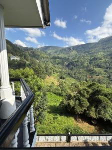 Five Waterfalls View Bungalow