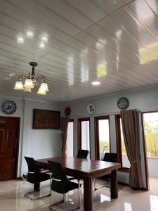 Ganus Homestay by Paullengor