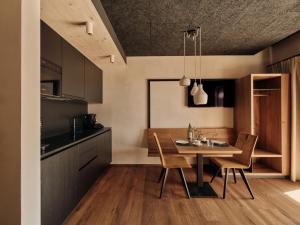Anima-Suites adults only