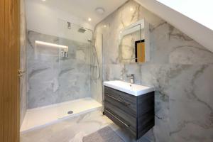 Wings Annexe