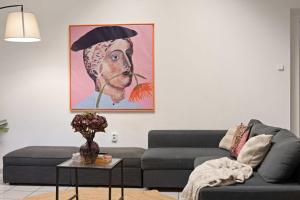Spacious 4BR Art Flat in Budapest Centre Next to Metro